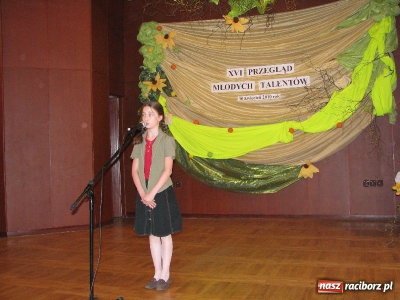 Zdjęcie w galerii na portalu naszraciborz.pl: Tańczyli, grali, śpiewali... wiadomości z regionu