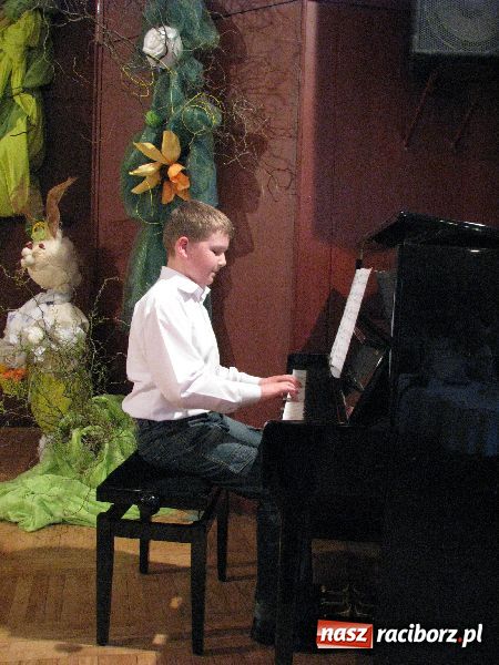 Zdjęcie w galerii na portalu naszraciborz.pl: Tańczyli, grali, śpiewali... wiadomości z regionu