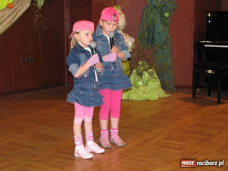 Zdjęcie w galerii na portalu naszraciborz.pl: Tańczyli, grali, śpiewali... wiadomości z regionu