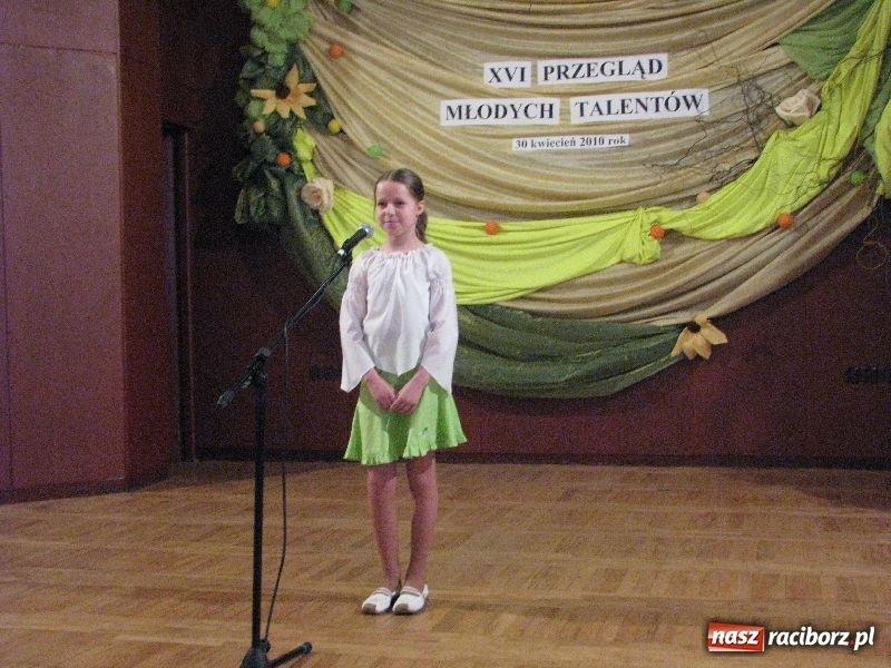 Zdjęcie w galerii na portalu naszraciborz.pl: Tańczyli, grali, śpiewali... wiadomości z regionu