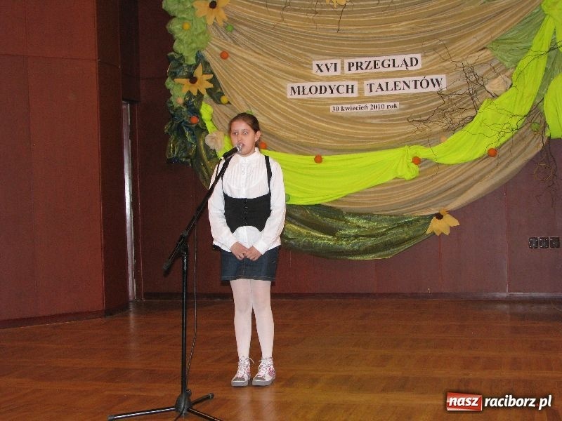 Zdjęcie w galerii na portalu naszraciborz.pl: Tańczyli, grali, śpiewali... wiadomości z regionu