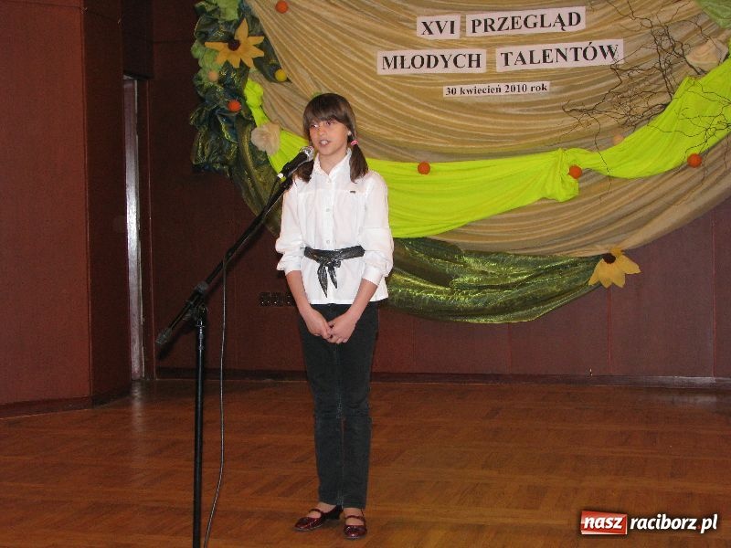 Zdjęcie w galerii na portalu naszraciborz.pl: Tańczyli, grali, śpiewali... wiadomości z regionu