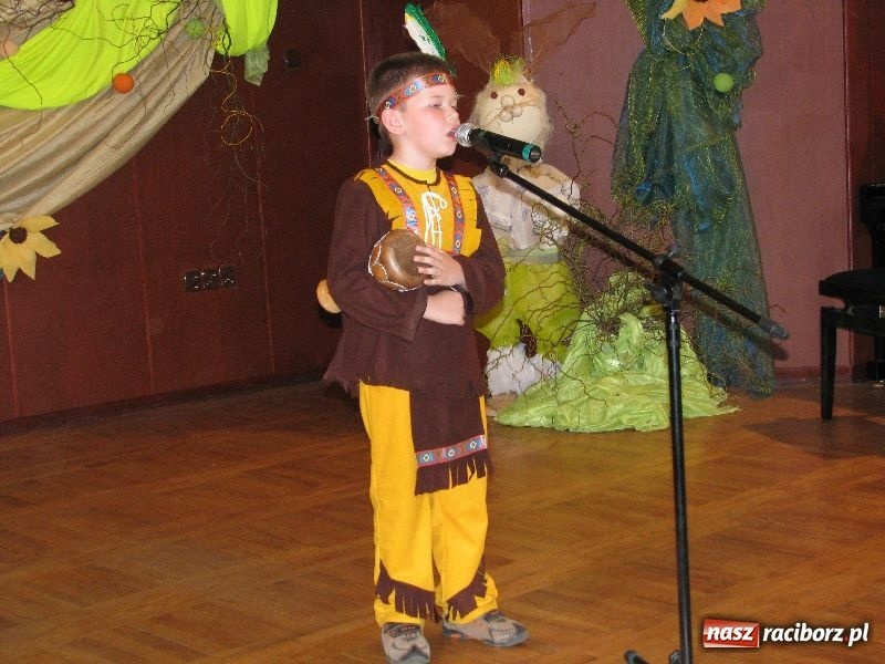 Zdjęcie w galerii na portalu naszraciborz.pl: Tańczyli, grali, śpiewali... wiadomości z regionu