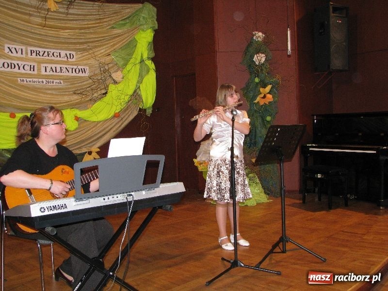 Zdjęcie w galerii na portalu naszraciborz.pl: Tańczyli, grali, śpiewali... wiadomości z regionu