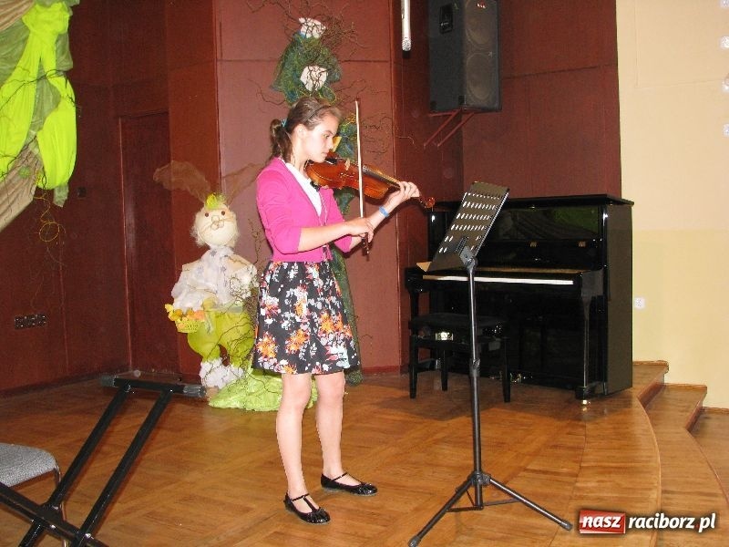 Zdjęcie w galerii na portalu naszraciborz.pl: Tańczyli, grali, śpiewali... wiadomości z regionu