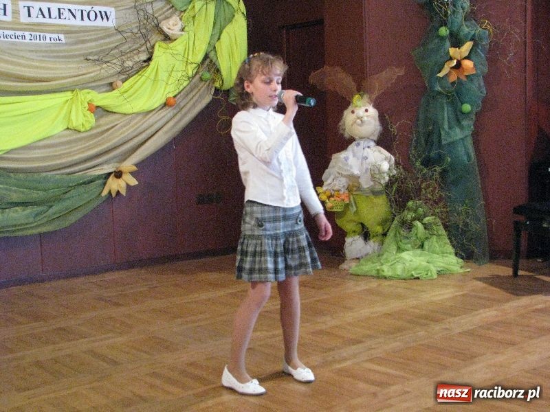 Zdjęcie w galerii na portalu naszraciborz.pl: Tańczyli, grali, śpiewali... wiadomości z regionu