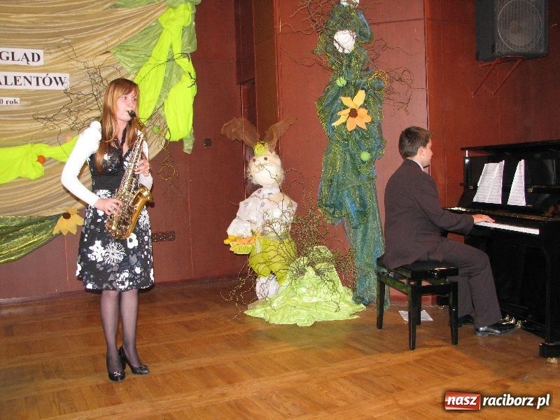 Zdjęcie w galerii na portalu naszraciborz.pl: Tańczyli, grali, śpiewali... wiadomości z regionu