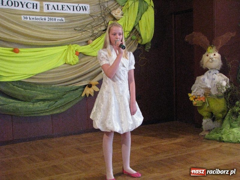 Zdjęcie w galerii na portalu naszraciborz.pl: Tańczyli, grali, śpiewali... wiadomości z regionu