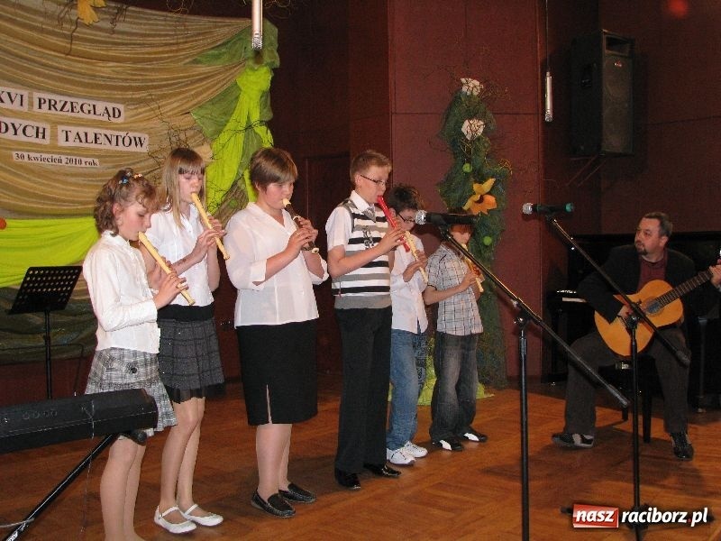 Zdjęcie w galerii na portalu naszraciborz.pl: Tańczyli, grali, śpiewali... wiadomości z regionu