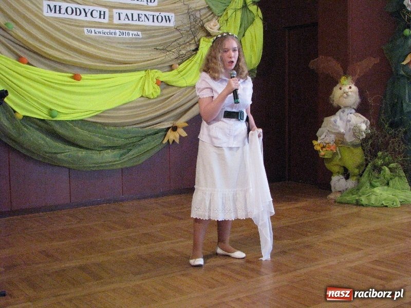 Zdjęcie w galerii na portalu naszraciborz.pl: Tańczyli, grali, śpiewali... wiadomości z regionu