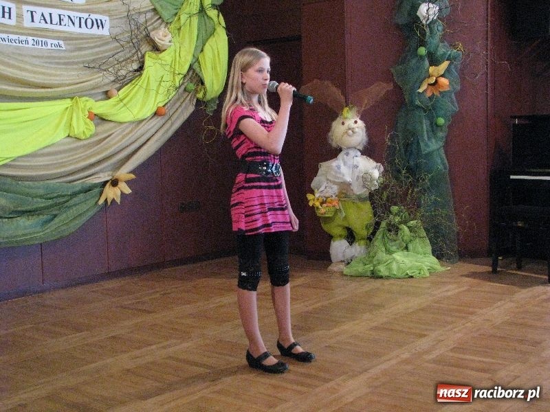 Zdjęcie w galerii na portalu naszraciborz.pl: Tańczyli, grali, śpiewali... wiadomości z regionu