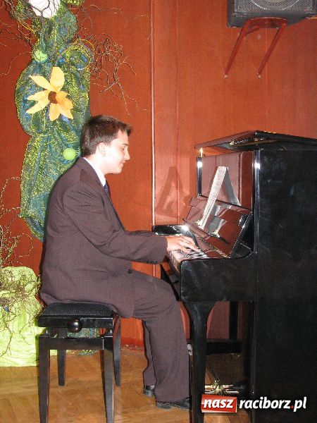 Zdjęcie w galerii na portalu naszraciborz.pl: Tańczyli, grali, śpiewali... wiadomości z regionu