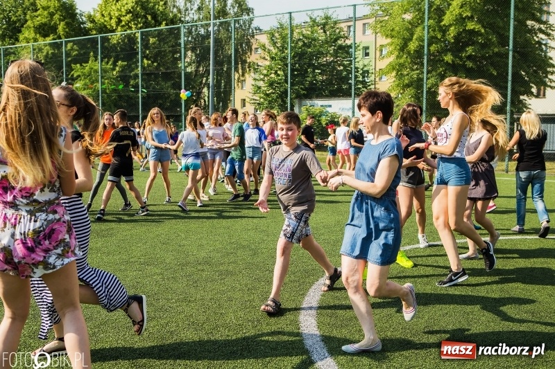 Zdjęcie w galerii na portalu naszraciborz.pl: Piknik Dzieci Kasprowicza - fotorelacja  wiadomości z regionu