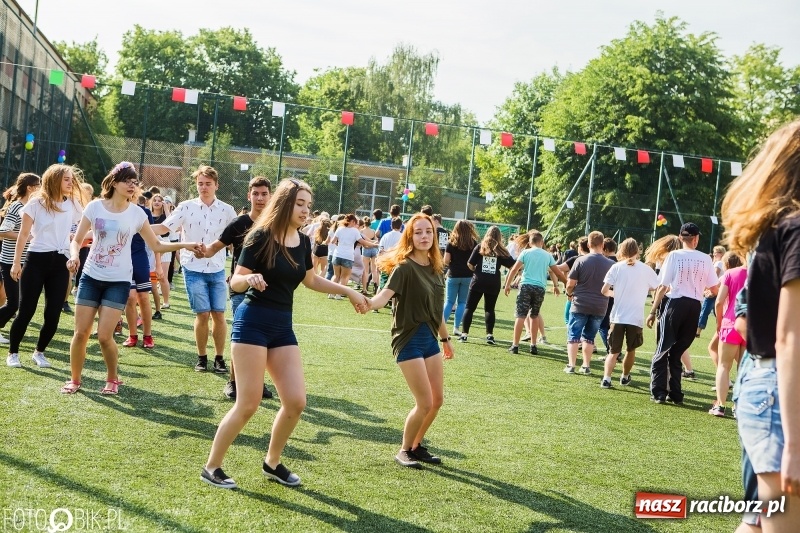Zdjęcie w galerii na portalu naszraciborz.pl: Piknik Dzieci Kasprowicza - fotorelacja  wiadomości z regionu