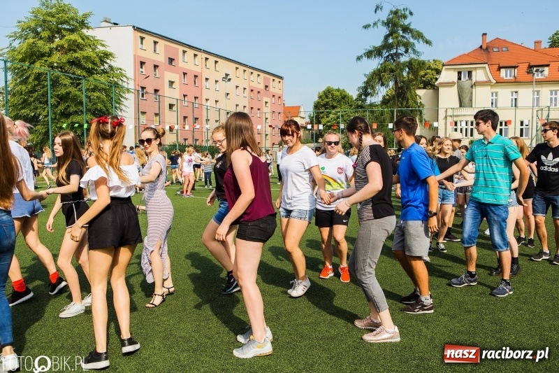 Zdjęcie w galerii na portalu naszraciborz.pl: Piknik Dzieci Kasprowicza - fotorelacja  wiadomości z regionu