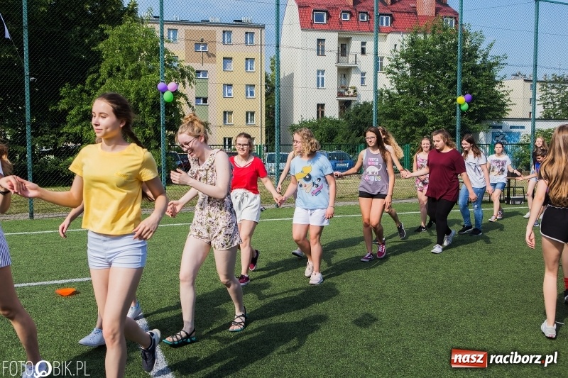 Zdjęcie w galerii na portalu naszraciborz.pl: Piknik Dzieci Kasprowicza - fotorelacja  wiadomości z regionu
