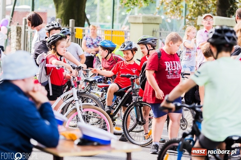 Zdjęcie w galerii na portalu naszraciborz.pl: Piknik Dzieci Kasprowicza - fotorelacja  wiadomości z regionu