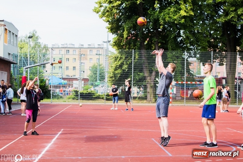 Zdjęcie w galerii na portalu naszraciborz.pl: Piknik Dzieci Kasprowicza - fotorelacja  wiadomości z regionu
