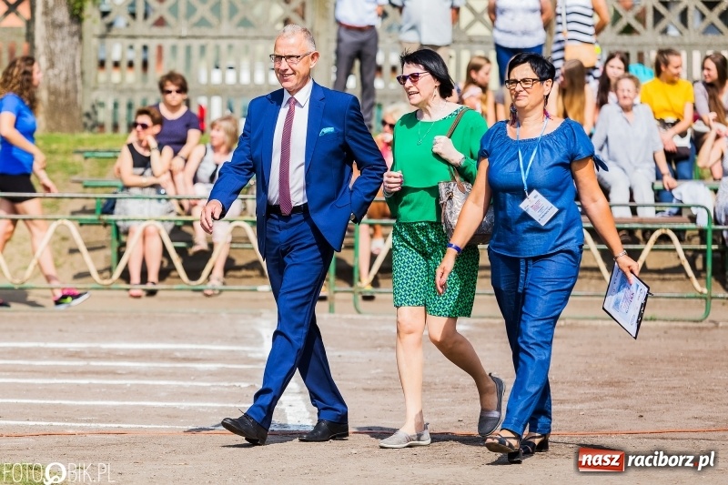 Zdjęcie w galerii na portalu naszraciborz.pl: Igrzyska Sport ku radości na stadionie PWSZ wiadomości z regionu