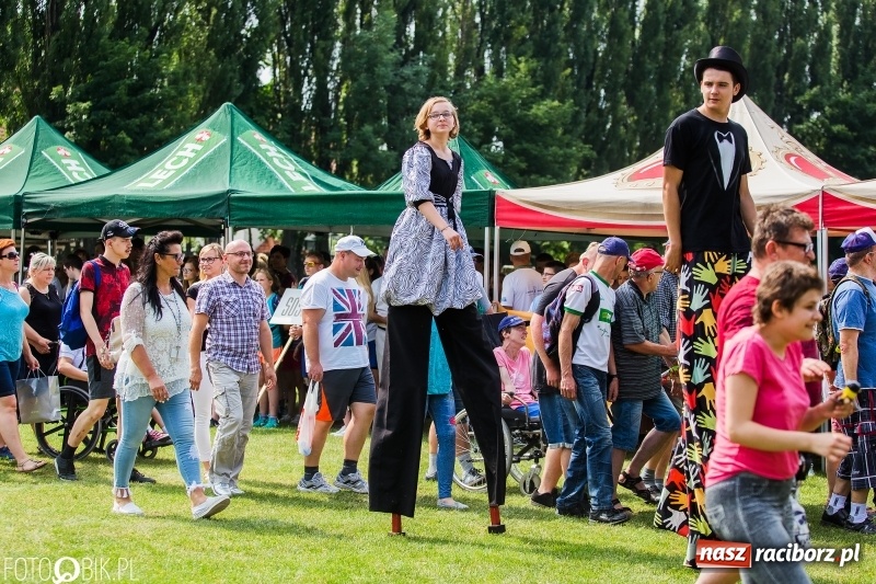 Zdjęcie w galerii na portalu naszraciborz.pl: Igrzyska Sport ku radości na stadionie PWSZ wiadomości z regionu