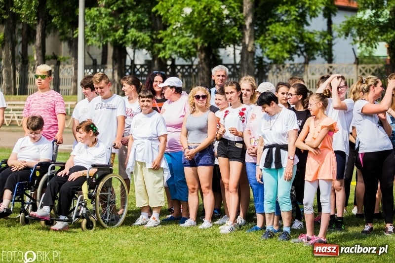 Zdjęcie w galerii na portalu naszraciborz.pl: Igrzyska Sport ku radości na stadionie PWSZ wiadomości z regionu