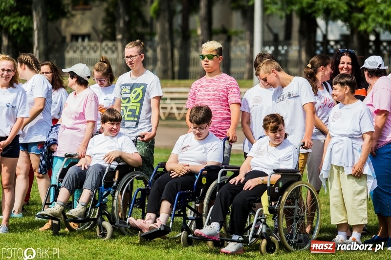 Zdjęcie w galerii na portalu naszraciborz.pl: Igrzyska Sport ku radości na stadionie PWSZ wiadomości z regionu