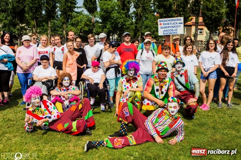 Zdjęcie w galerii na portalu naszraciborz.pl: Igrzyska Sport ku radości na stadionie PWSZ wiadomości z regionu