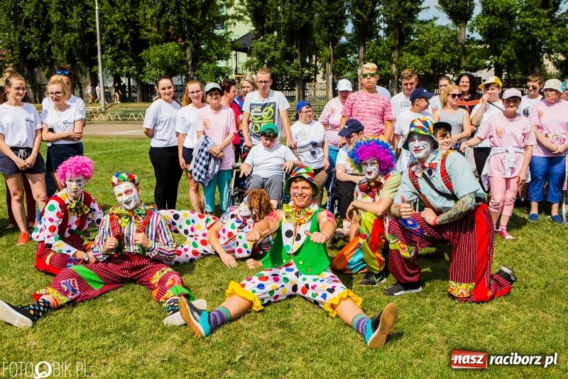 Zdjęcie w galerii na portalu naszraciborz.pl: Igrzyska Sport ku radości na stadionie PWSZ wiadomości z regionu