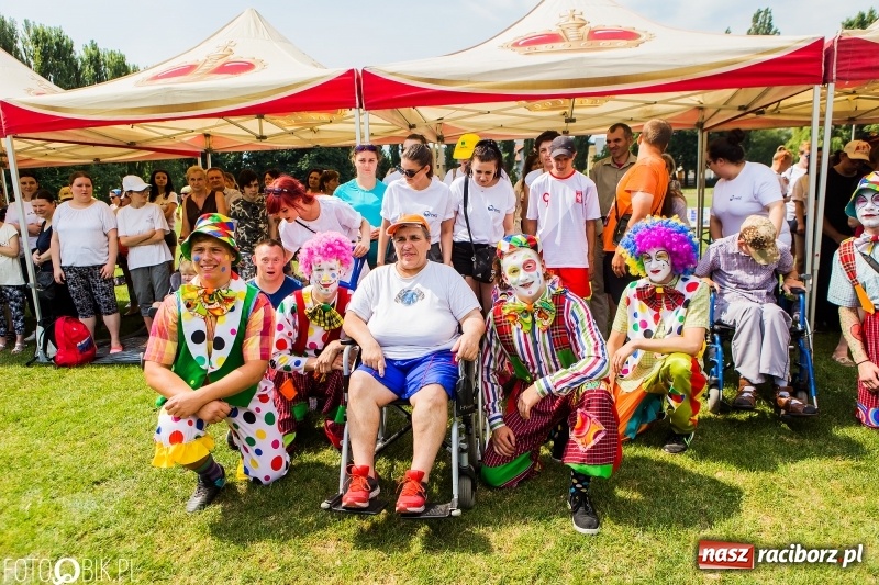Zdjęcie w galerii na portalu naszraciborz.pl: Igrzyska Sport ku radości na stadionie PWSZ wiadomości z regionu