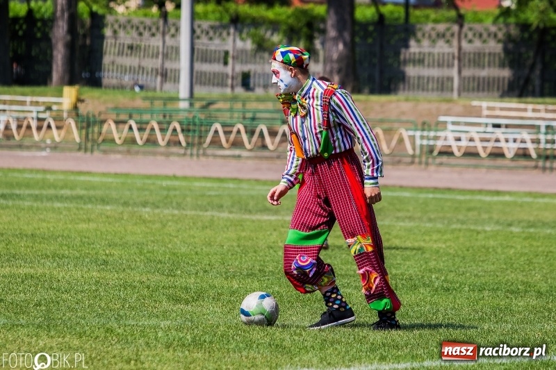 Zdjęcie w galerii na portalu naszraciborz.pl: Igrzyska Sport ku radości na stadionie PWSZ wiadomości z regionu