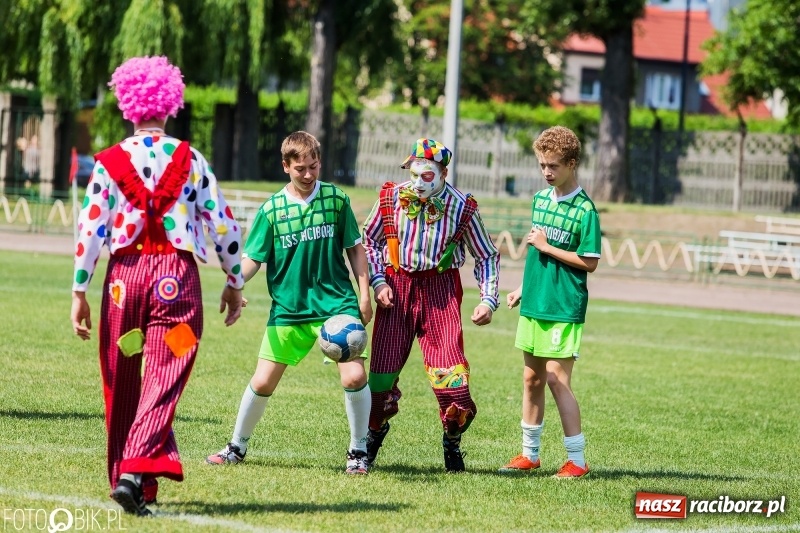 Zdjęcie w galerii na portalu naszraciborz.pl: Igrzyska Sport ku radości na stadionie PWSZ wiadomości z regionu