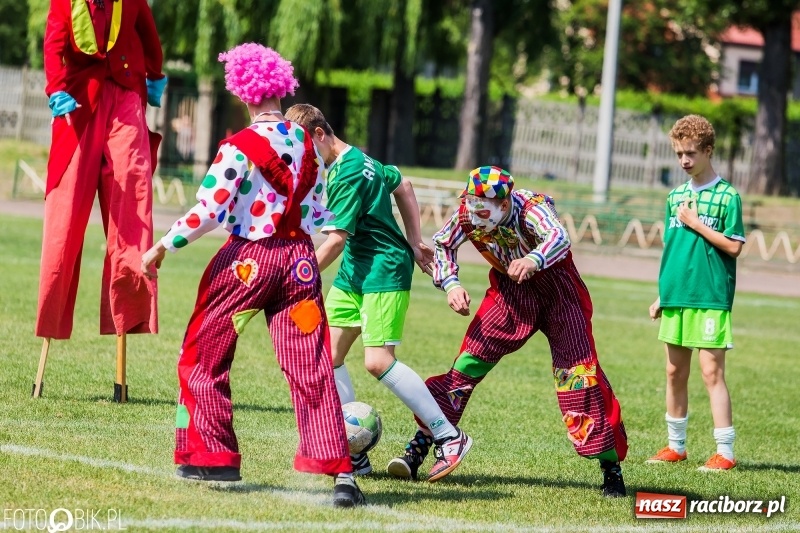 Zdjęcie w galerii na portalu naszraciborz.pl: Igrzyska Sport ku radości na stadionie PWSZ wiadomości z regionu