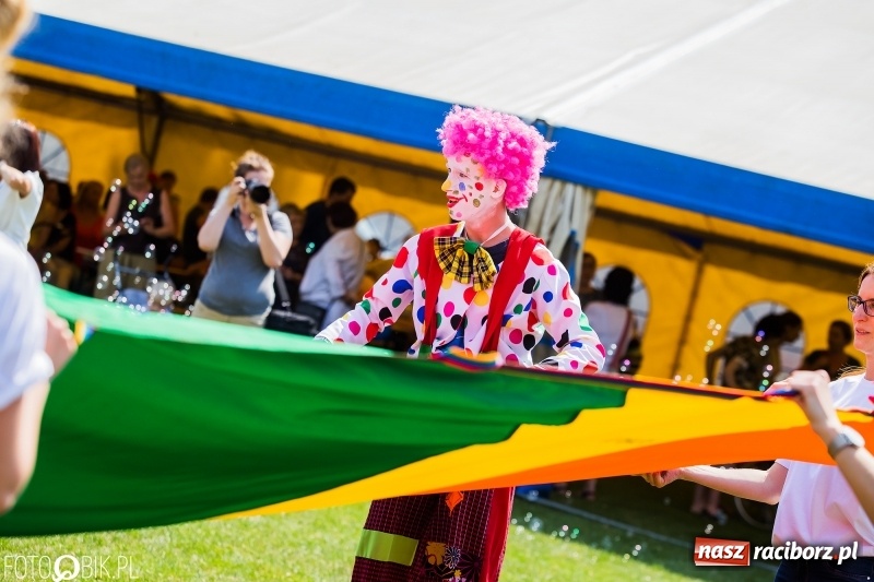 Zdjęcie w galerii na portalu naszraciborz.pl: Igrzyska Sport ku radości na stadionie PWSZ wiadomości z regionu