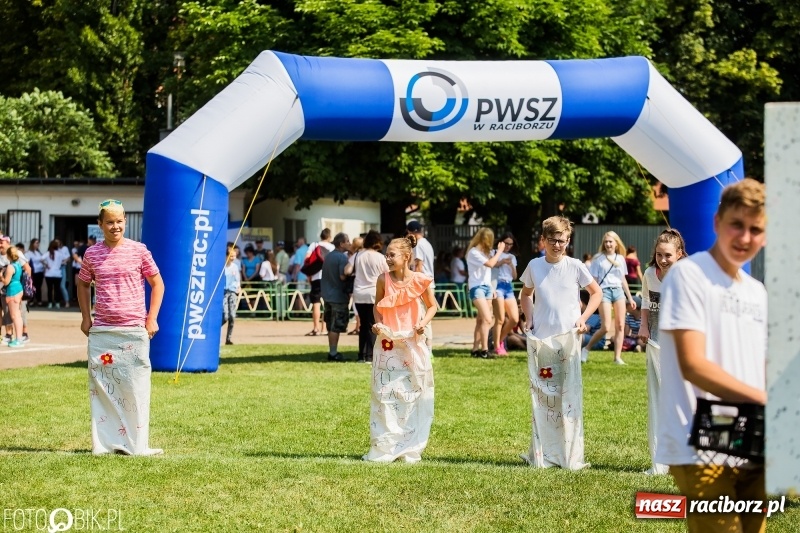 Zdjęcie w galerii na portalu naszraciborz.pl: Igrzyska Sport ku radości na stadionie PWSZ wiadomości z regionu