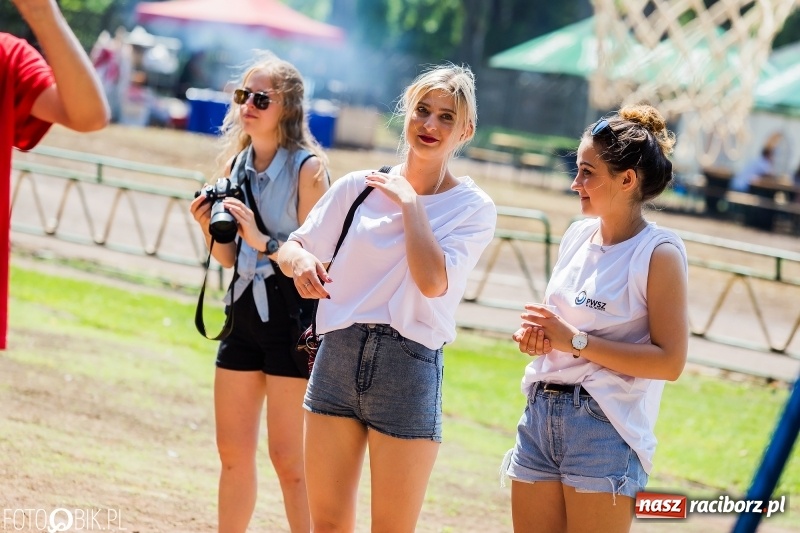 Zdjęcie w galerii na portalu naszraciborz.pl: Igrzyska Sport ku radości na stadionie PWSZ wiadomości z regionu