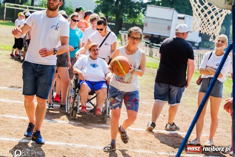 Zdjęcie w galerii na portalu naszraciborz.pl: Igrzyska Sport ku radości na stadionie PWSZ wiadomości z regionu