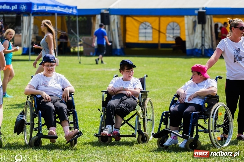 Zdjęcie w galerii na portalu naszraciborz.pl: Igrzyska Sport ku radości na stadionie PWSZ wiadomości z regionu