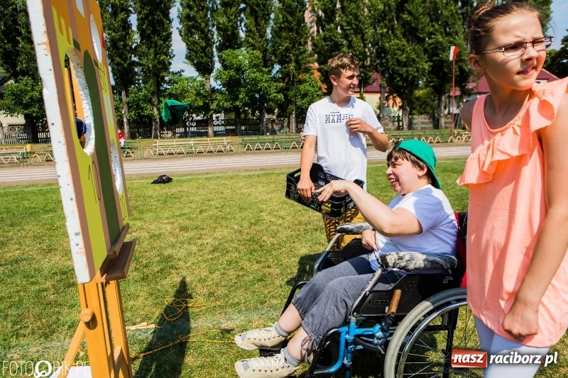 Zdjęcie w galerii na portalu naszraciborz.pl: Igrzyska Sport ku radości na stadionie PWSZ wiadomości z regionu
