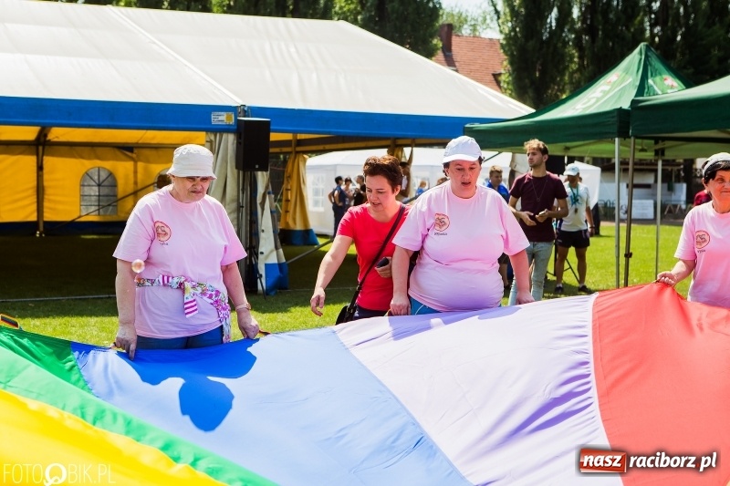 Zdjęcie w galerii na portalu naszraciborz.pl: Igrzyska Sport ku radości na stadionie PWSZ wiadomości z regionu