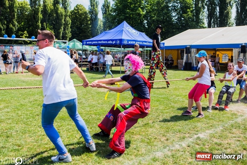 Zdjęcie w galerii na portalu naszraciborz.pl: Igrzyska Sport ku radości na stadionie PWSZ wiadomości z regionu