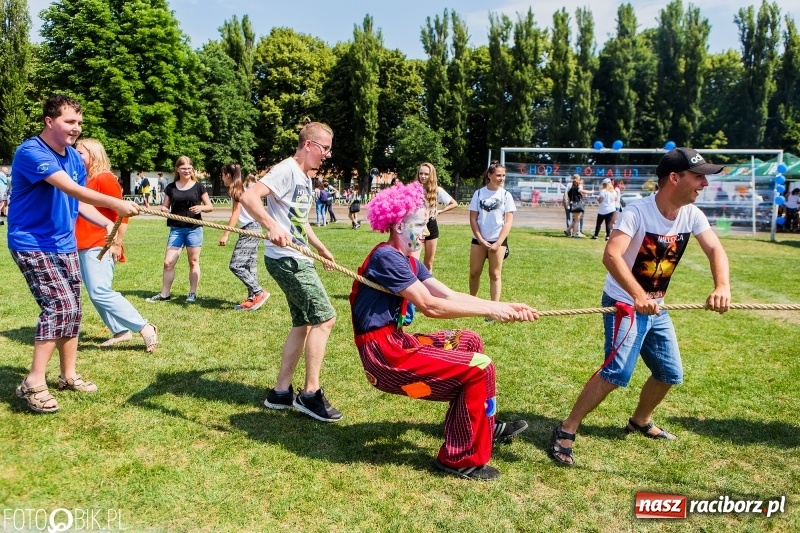 Zdjęcie w galerii na portalu naszraciborz.pl: Igrzyska Sport ku radości na stadionie PWSZ wiadomości z regionu