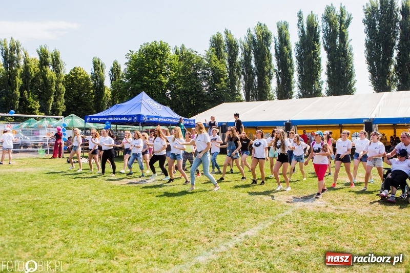 Zdjęcie w galerii na portalu naszraciborz.pl: Igrzyska Sport ku radości na stadionie PWSZ wiadomości z regionu
