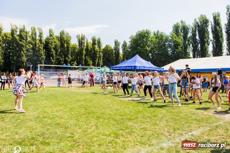 Zdjęcie w galerii na portalu naszraciborz.pl: Igrzyska Sport ku radości na stadionie PWSZ wiadomości z regionu
