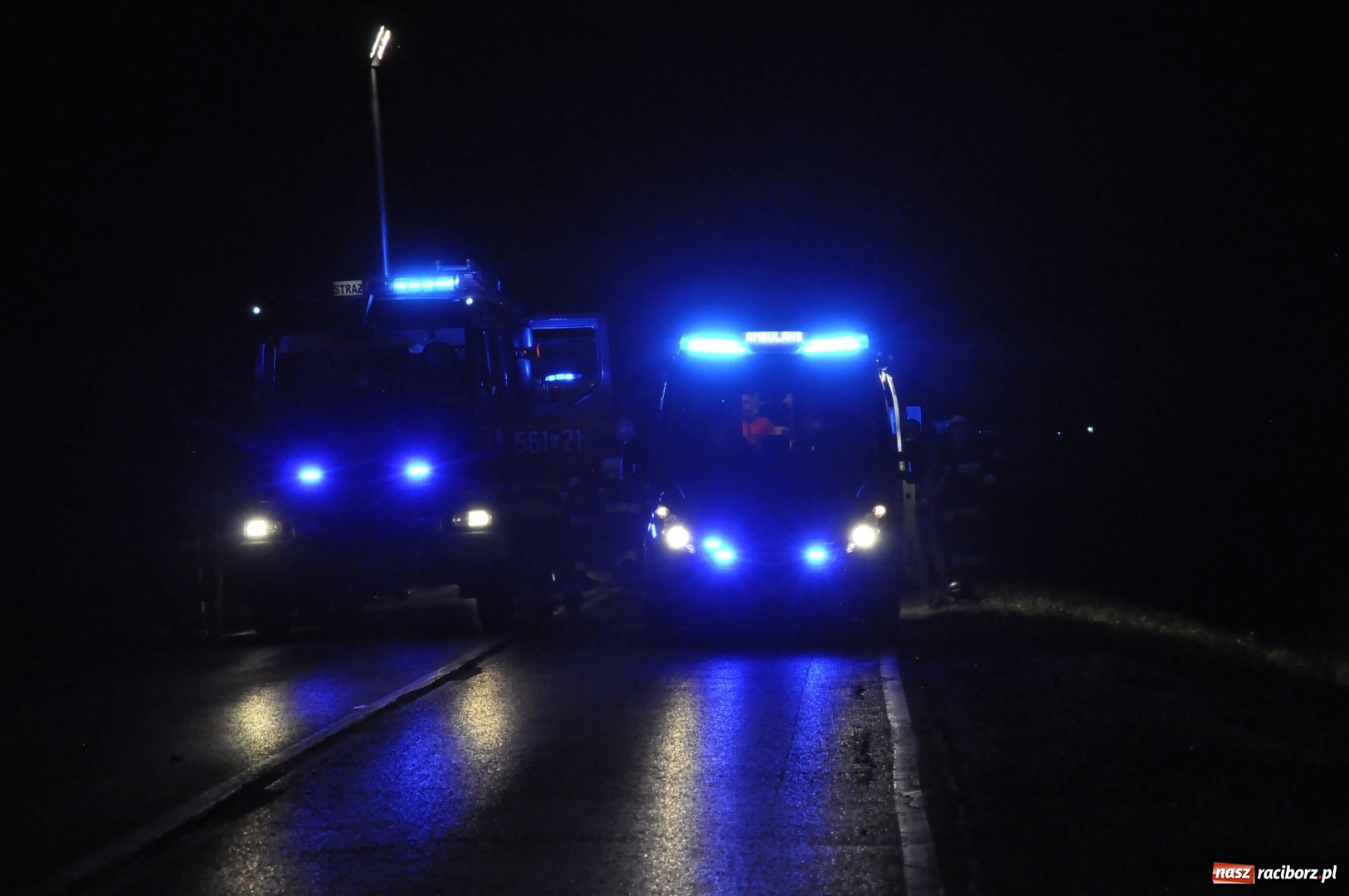 Zdjęcie w galerii na portalu naszraciborz.pl: Tragedia na DW 916 Racibórz-Pietraszyn. Nie żyje dwóch rowerzystów. Dwóch w szpitalu wiadomości z regionu