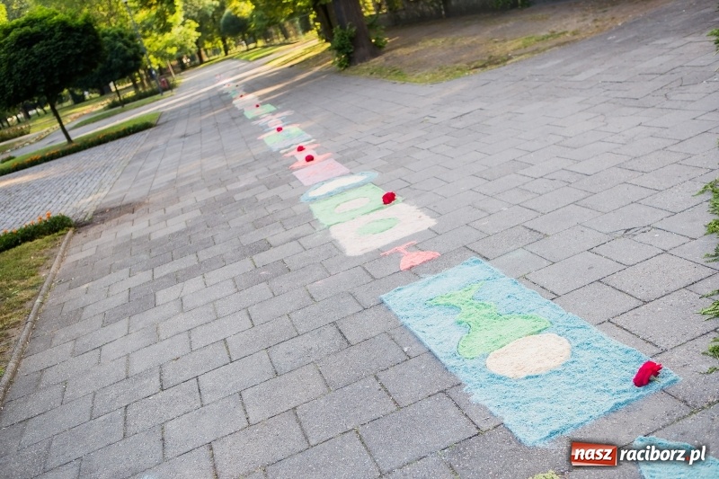 Zdjęcie w galerii na portalu naszraciborz.pl: Od rana cała Raciborszczyzna szykuje się na Boże Ciało  wiadomości z regionu