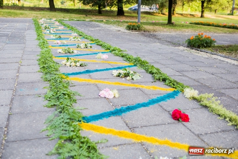Zdjęcie w galerii na portalu naszraciborz.pl: Od rana cała Raciborszczyzna szykuje się na Boże Ciało  wiadomości z regionu