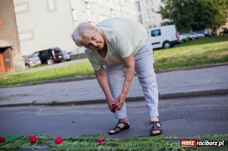 Zdjęcie w galerii na portalu naszraciborz.pl: Od rana cała Raciborszczyzna szykuje się na Boże Ciało  wiadomości z regionu