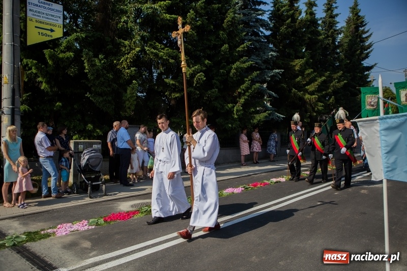 Zdjęcie w galerii na portalu naszraciborz.pl: Boże Ciało w raciborskich parafiach wiadomości z regionu