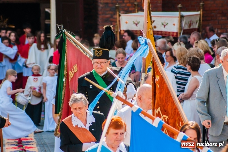Zdjęcie w galerii na portalu naszraciborz.pl: Boże Ciało w raciborskich parafiach wiadomości z regionu