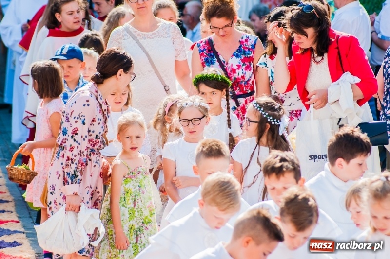 Zdjęcie w galerii na portalu naszraciborz.pl: Boże Ciało w raciborskich parafiach wiadomości z regionu